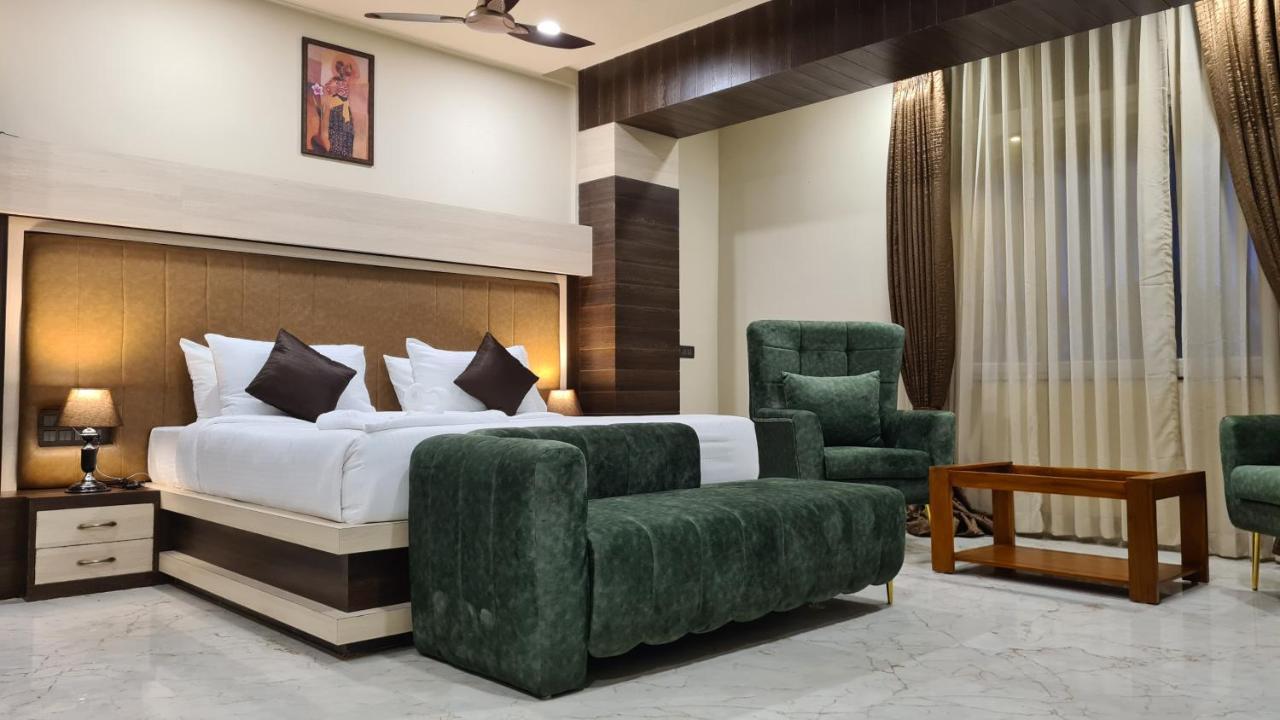 Hotel Eden Карвар Экстерьер фото