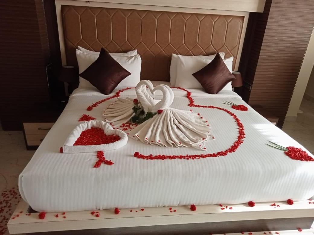 Hotel Eden Карвар Экстерьер фото