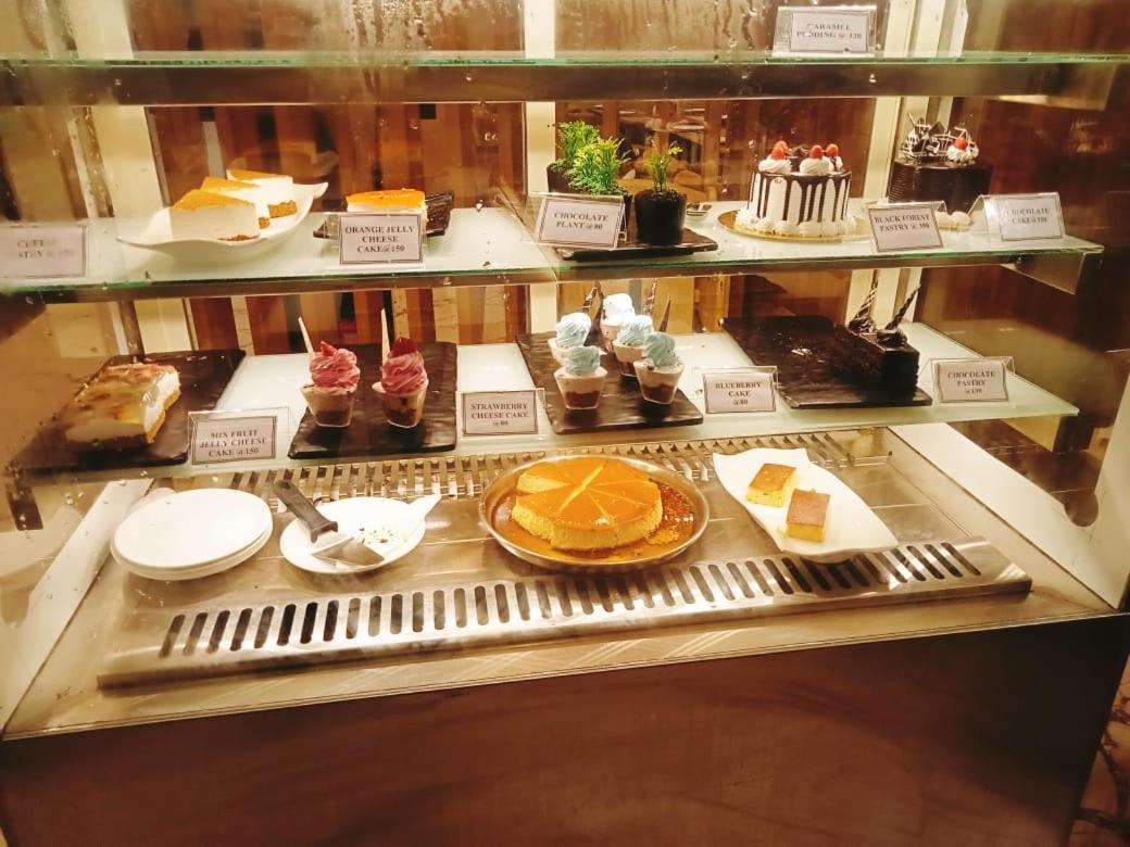 Hotel Eden Карвар Экстерьер фото