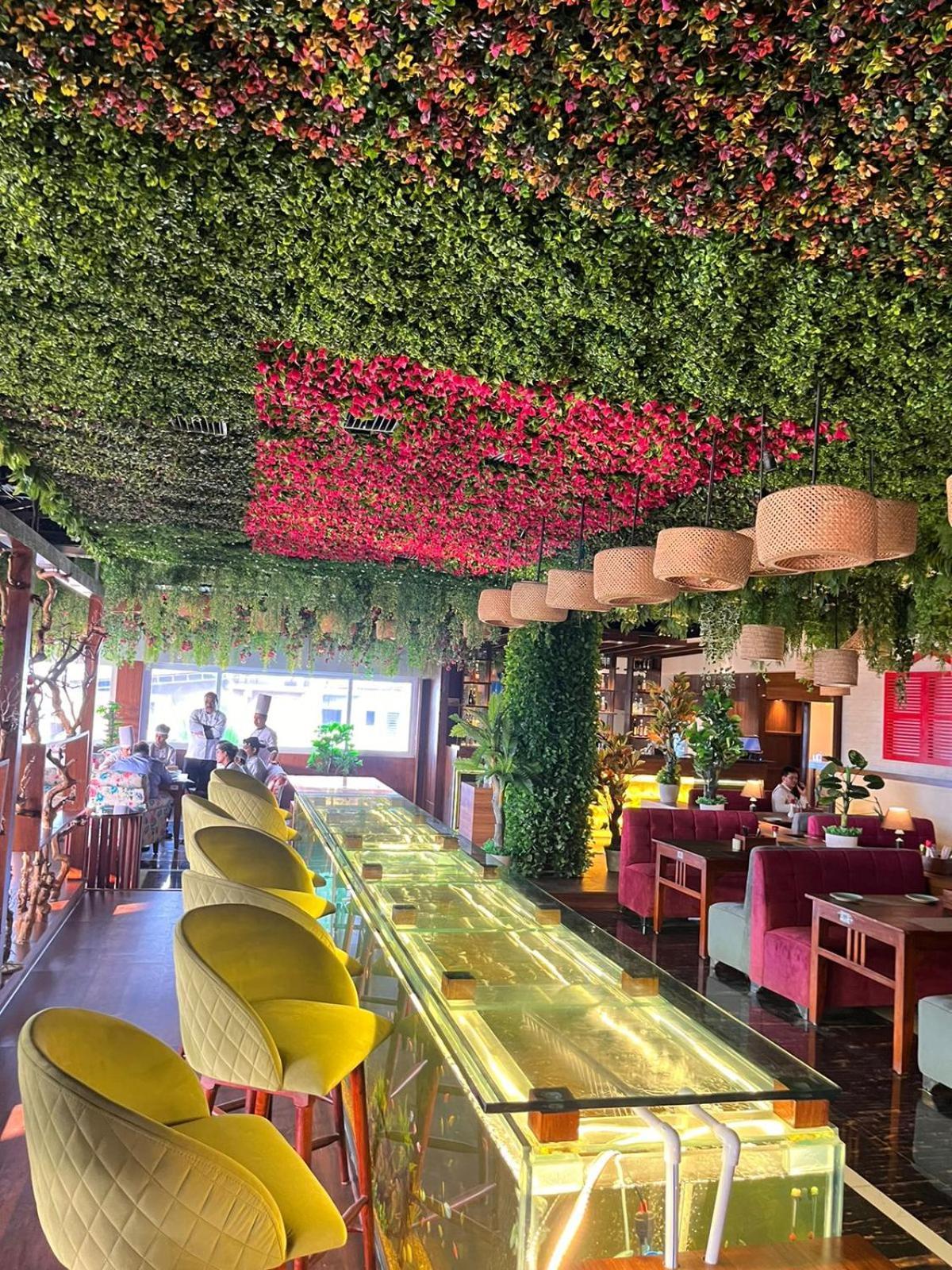 Hotel Eden Карвар Экстерьер фото